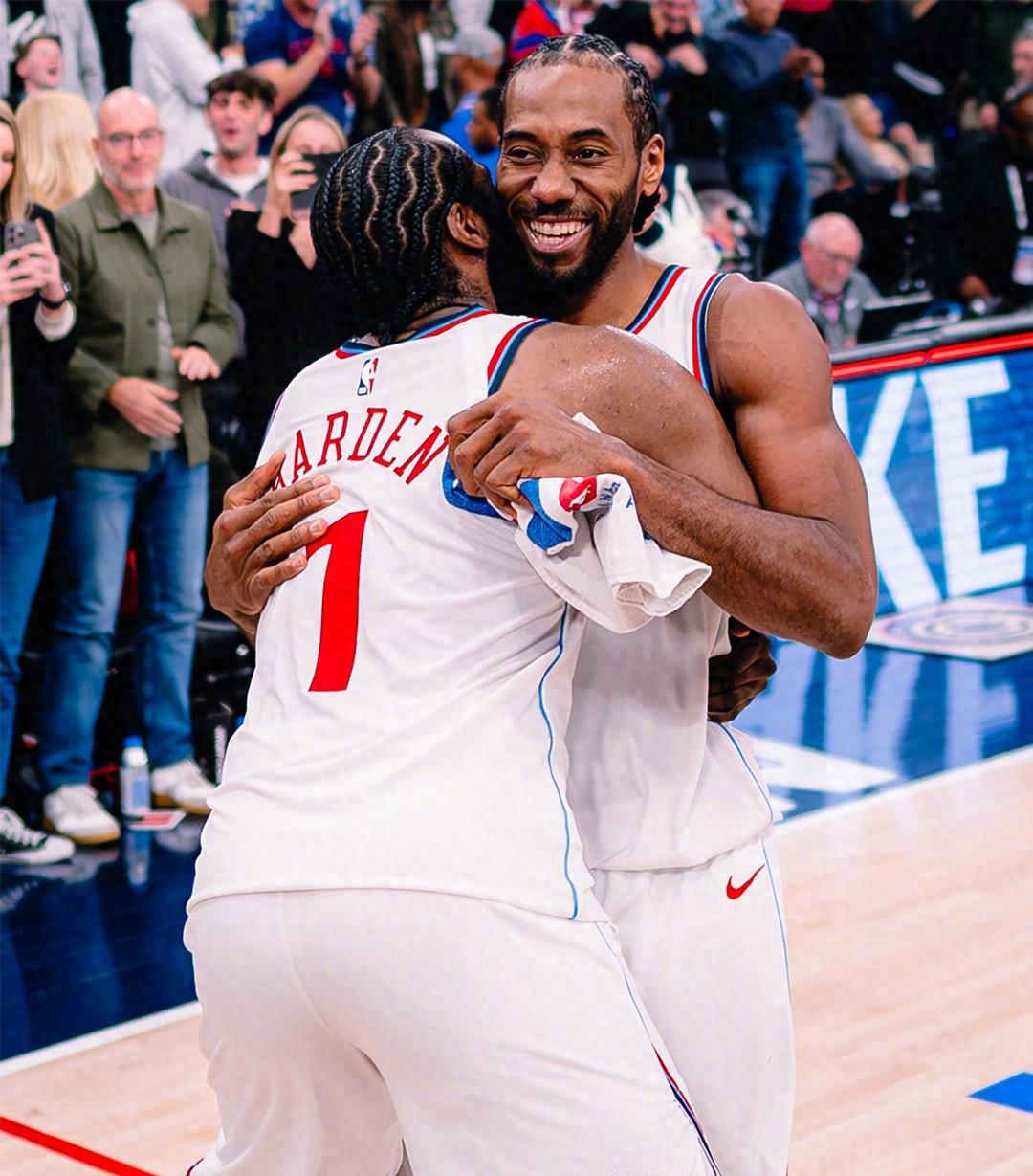 九游网站登录 -包含风云突变洛杉矶快船今夜篮板制胜，亚冠版图或变，球迷炸锅，身体对抗强度拉满的词条